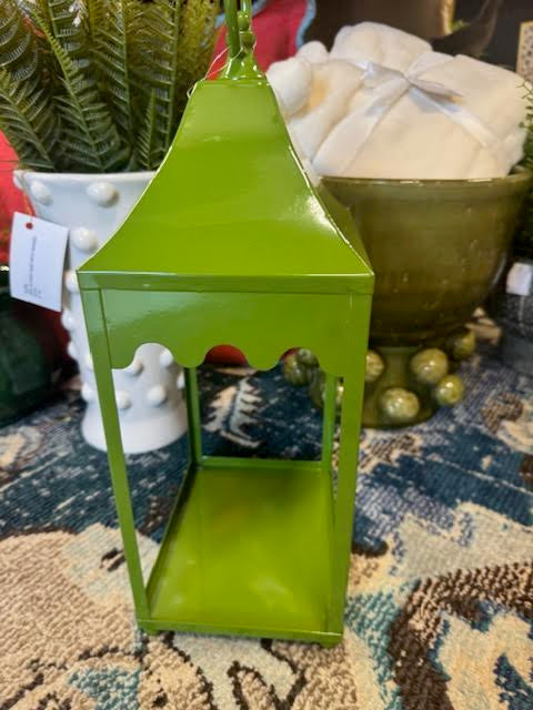 Green Metal Scalloped Lantern