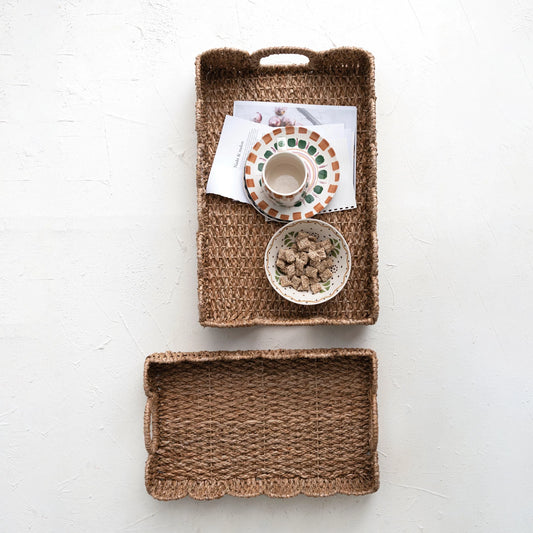 Decorative Braided Bankuan Trays with Handles & Scalloped Edge
