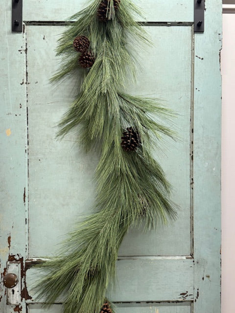 Pine Garland With Pinecones