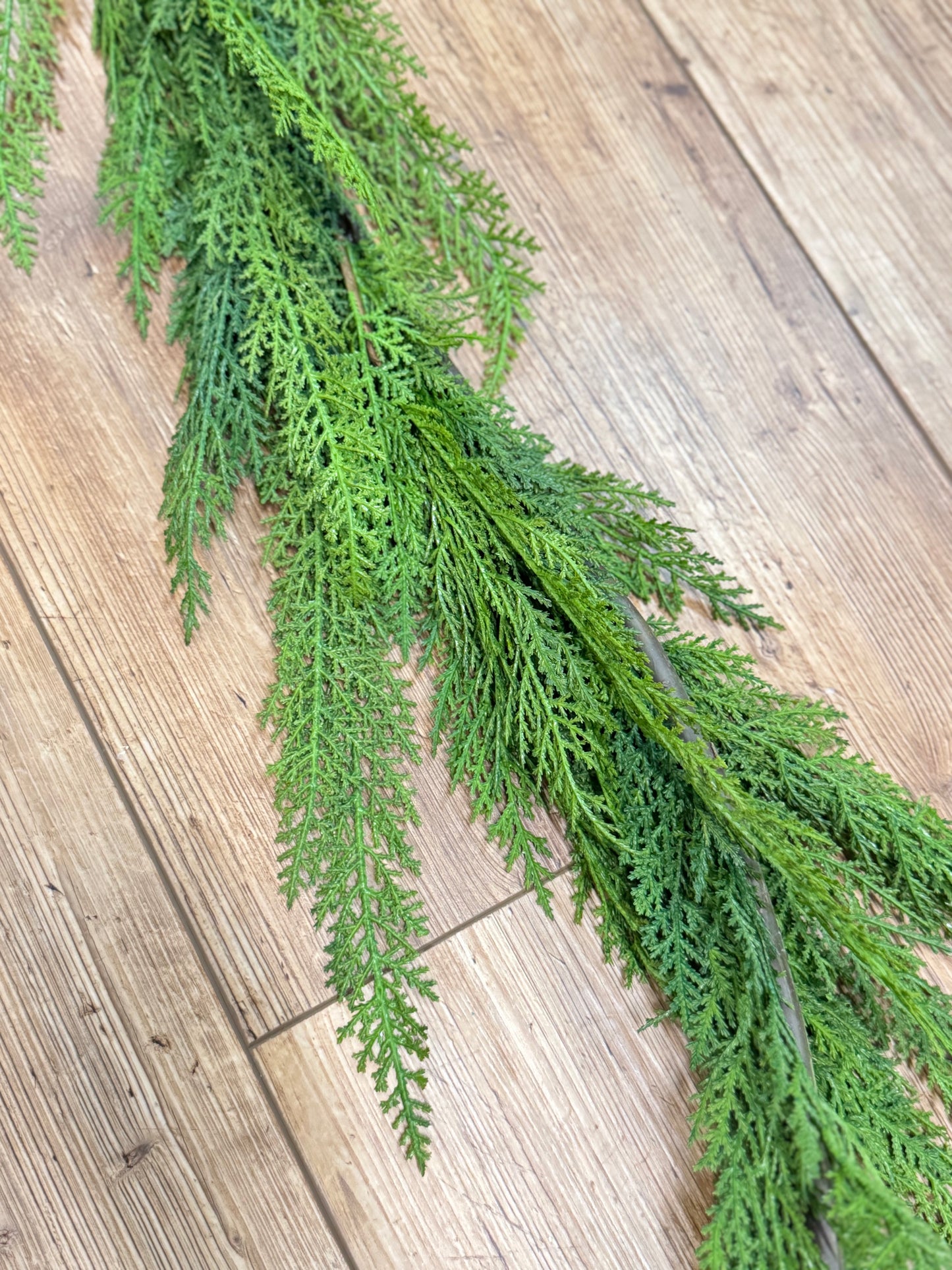 Cedar Look Garland