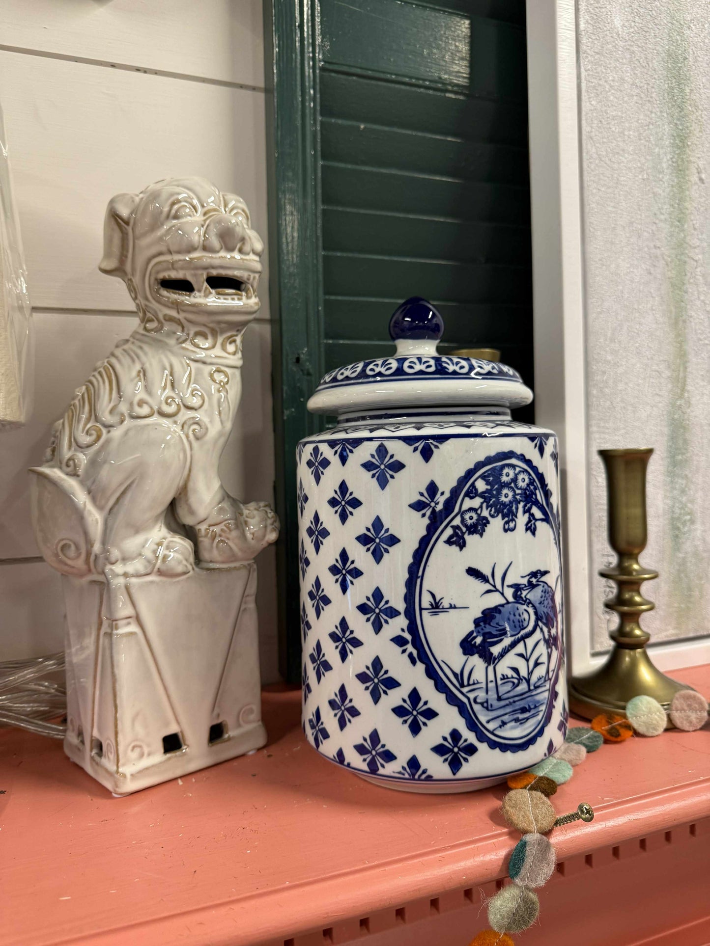 Vintage Reproduction Guardian Lions Stoneware Bookends